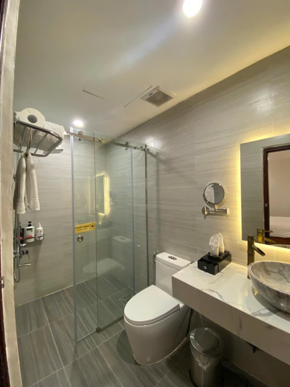 New Hotel Ho Chi Minh-stad Buitenkant foto
